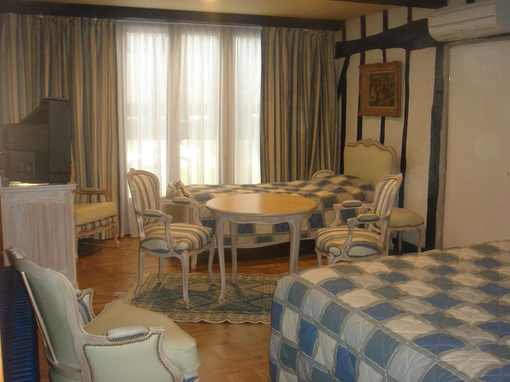 Les Wyllos Bed & Breakfast Thieblemont-Faremont Room photo